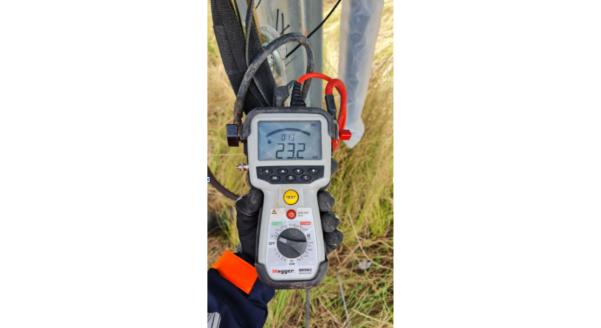 Verification of PV tracker earthing connection during commissioning using a Megger MOM2 micro-ohmmeter